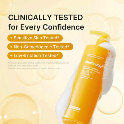 Sensitive skin, non-comedogenic and low-irritation tested gel cleanser bottle in foam