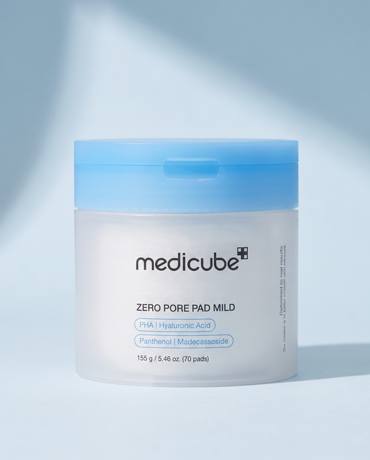 Medicube Zero Pore Mild PHA Toner Pads Sensitive Skin 70 Pads 155g - white tub with a blue lid on a pale blue background